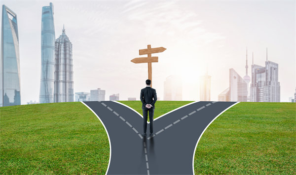 如果一家企業(yè)沒有明確的經(jīng)營(yíng)戰(zhàn)略，會(huì)有什么樣的風(fēng)險(xiǎn)？