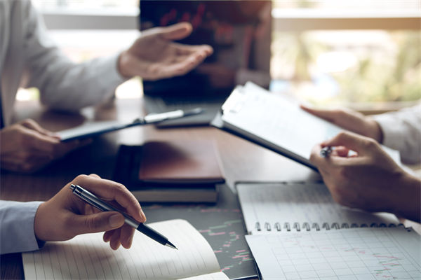 費用超支嚴重利潤被吞噬，如何用預算卡死無效開支？