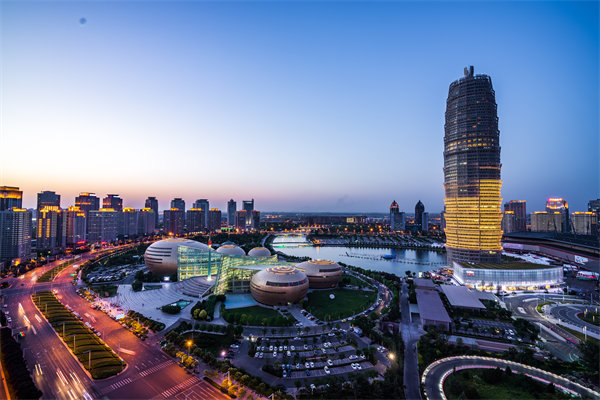 鄭州管理咨詢機(jī)構(gòu)若不懂本地產(chǎn)業(yè)邏輯，怎幫企業(yè)踩準(zhǔn)發(fā)展節(jié)奏？